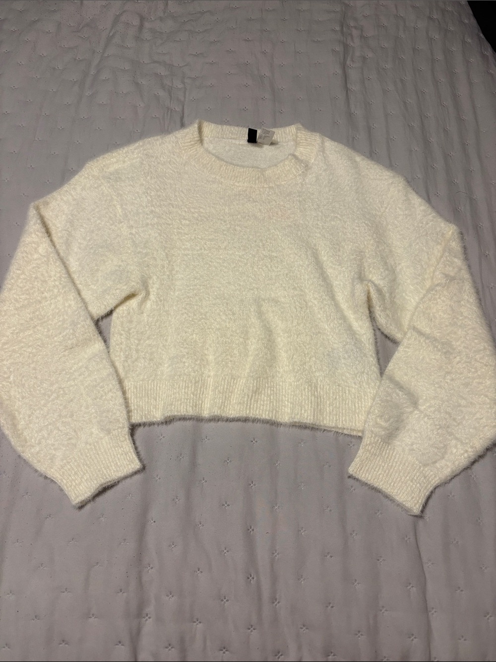 H&M Cream Cropped Crewneck Sweater